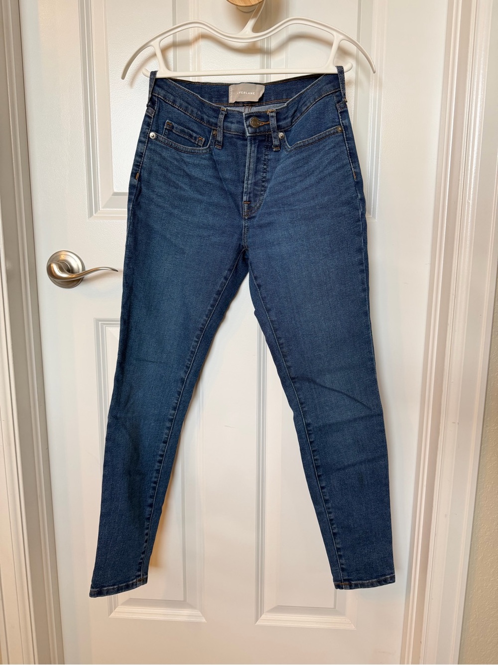 EVERLANE — The Mid-Rise Skinny Jean
Mid Blue